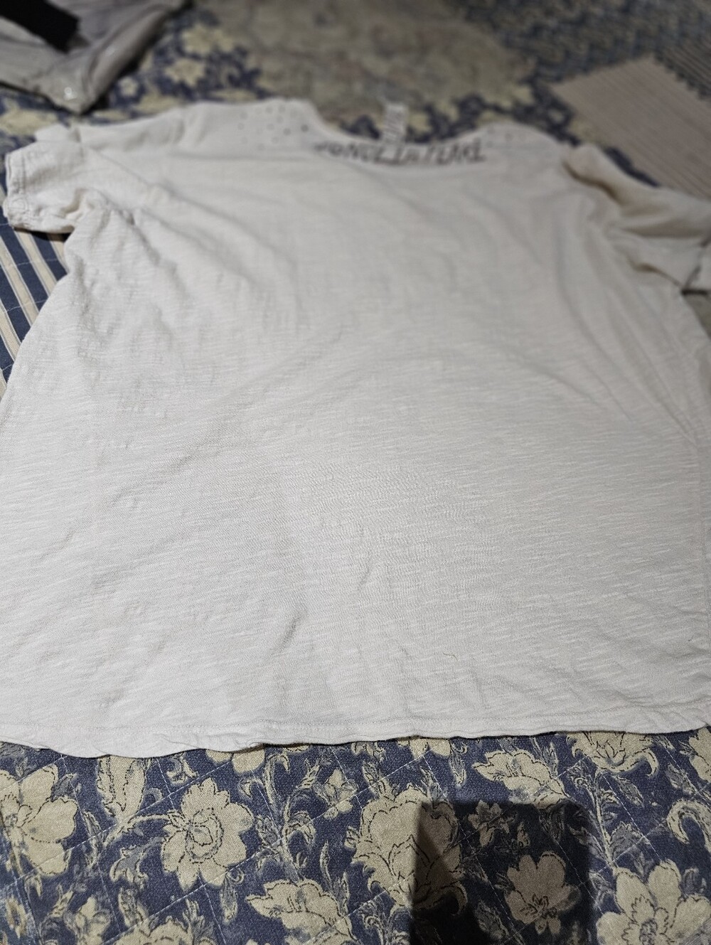 Magnolia Pearl Cream Tee with Gray Ornamental Chest Graphic - Picture 3 of 3